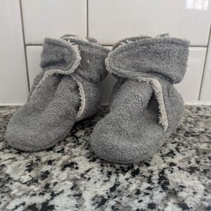 Hudson Baby 12-18 month fuzzy gray baby booties